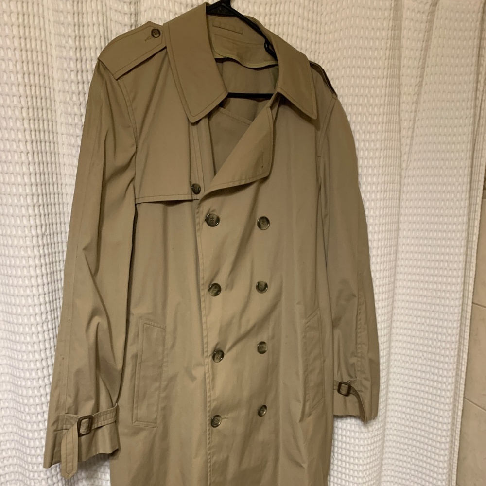 London Fog Classic Trench Coat size 40 long